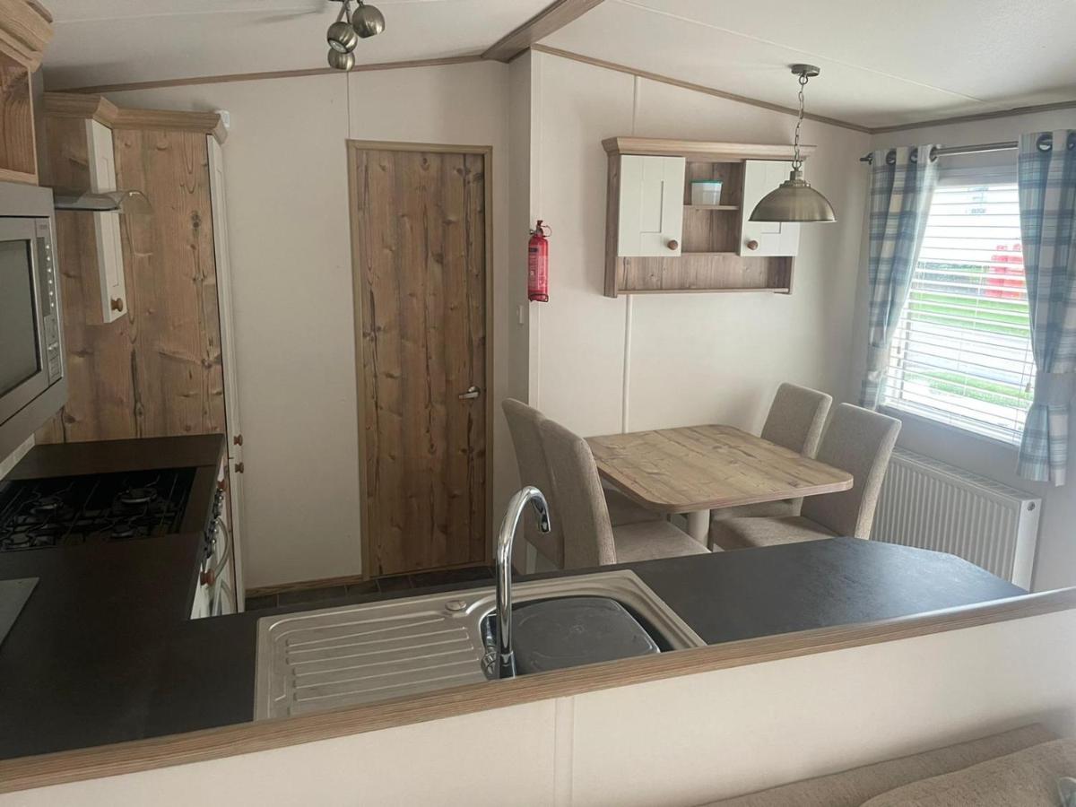 Luxury 6 Berth Caravan, Marton Mere Blackpool Extérieur photo